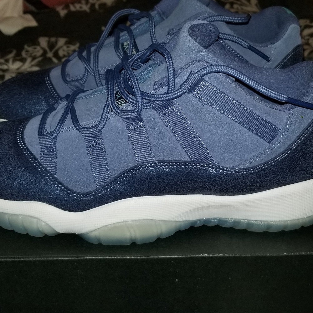 Size 8Y Blue Moon Retro 11's Low
